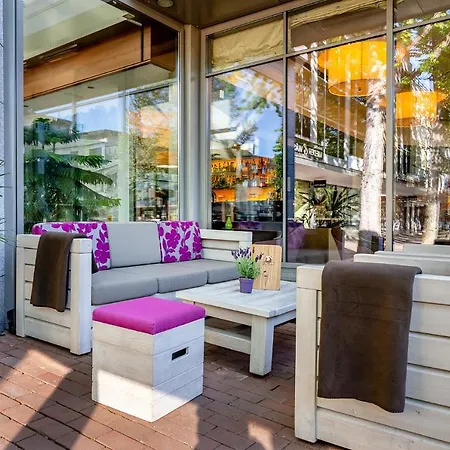 Insel Hotell 4*