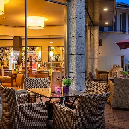 Insel 4* Bonn