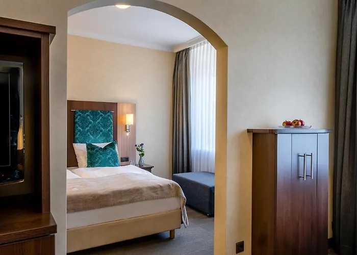 Insel - Superior 4* Bonn